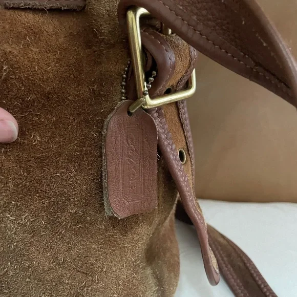 Vintage Coach Berkeley Drawstring Bucket Bag - Picture 5 of 15